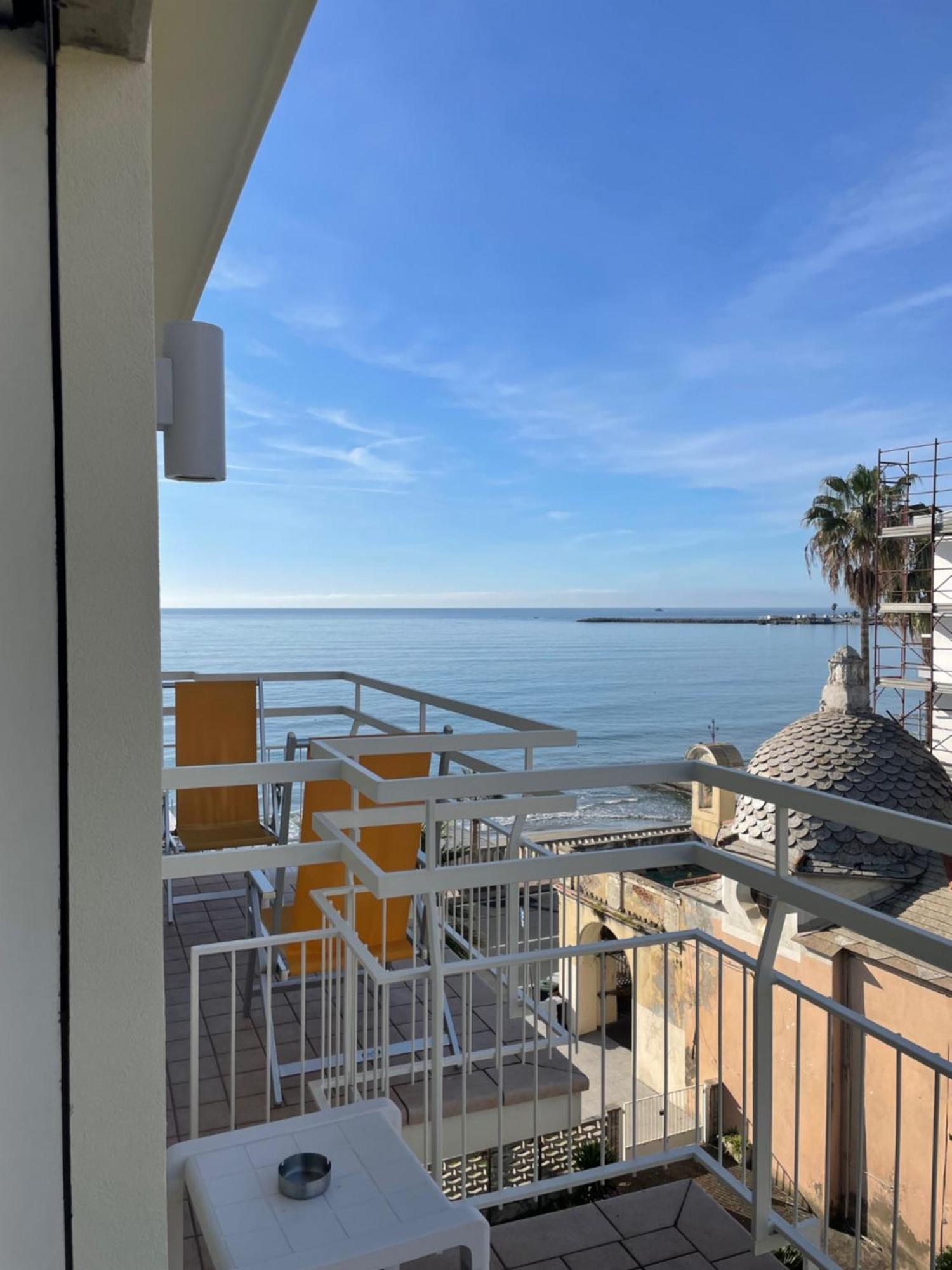 Hotel Miramare Diano Marina Exterior foto